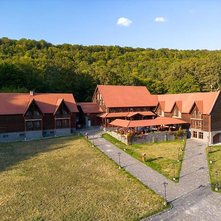 5.Evszak Hotell Sfântu-Gheorghe Exteriör bild